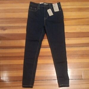 NWT Levi's High Rise Super Skinny Jeans